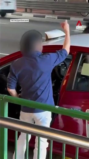 Man in Chinatown arrested after kicking taxi's side-view mirror, breaking it