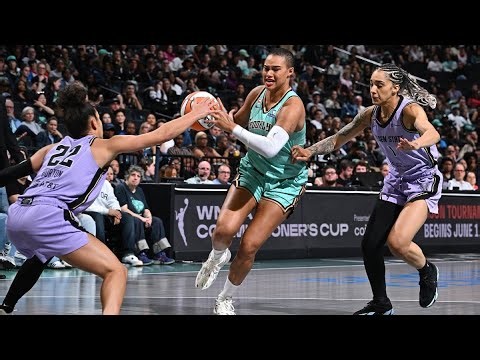 WNBA highlights: Valkyries make statement in win over Liberty