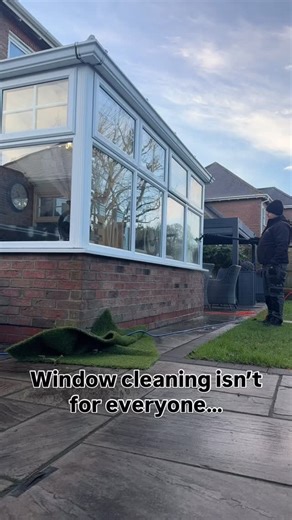 Window cleaning isn’t for everyone 👇 Purified water cleaning looks simple 🧼 just purified water and a brush. But it’s a skill, not a shortcut. It takes: • Correct brush control • Proper agitation & rinse technique • Understanding water purity • Consistent method every single visit Get it wrong and you’ll see: ❌ Spots ❌ Residue ❌ Missed dirt Anyone can buy a pole. Very few can deliver spotless, repeatable results. That’s the difference between a clean… and a professional clean. @pressure.cleani