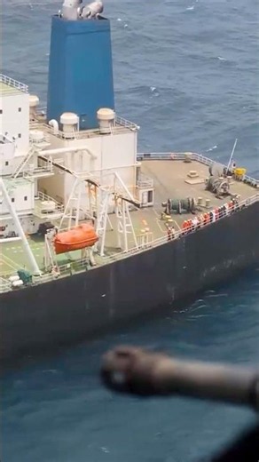 US Forces Board Ship Trying to Evade Iran Blockade