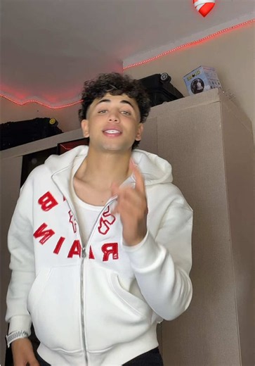 فيديو أنشأه 🥷🏻AHMED JAKK🥷🏻 (@ahmed_jakk) باستخدام ahmed_jakk