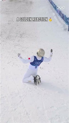 An emotional celebration from Wang Xindi after winning gold at #MilanoCortina2026 ❤️‍🔥🤩
