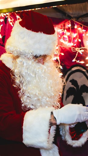 The Hippy Chronicles on Instagram: "Christmas….the Alien Labs way! . #hippylife #thehippychronicles #gaspass #keepitgassy"