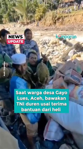 Bantuan Logistik di Aceh Menggunakan Helikopter