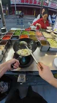 This Sizzling Fried Rice Looks Too Good to Skip 🔥🍳