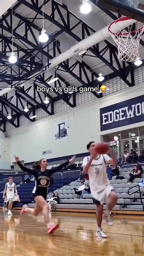 all the girls laughing 😂 (ehsladycougarsbball/IG) #playmaker #basketball #hoops #dunk #nba