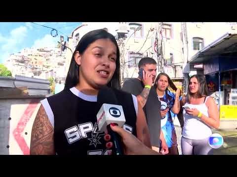 Hundreds of tourists trapped on Rio hill during police operation