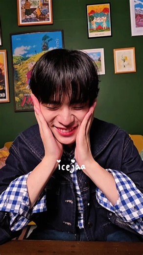 🐻‍❄️: when i’m a hia i get pretty shy too👤: really? then between hia and pip what makes you more shy?🐻‍❄️: it depends on the pose—🐻‍❄️: but i get asked for pip more often ever since duang👤: what about recently? are you getting asked to do hia more?🐻‍❄️: hia’s starting to come