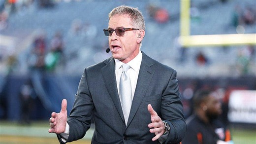 Former NFL QB Sean Salisbury calls for referees to face questions after missed calls