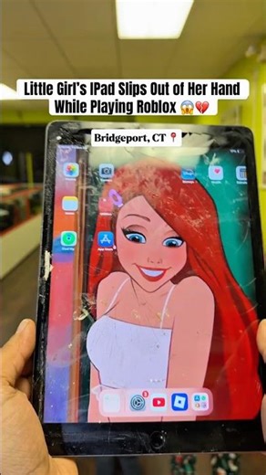 The Wallpaper Looking at the SUSPECT 👆😱 #shorts #moneytalkswireless