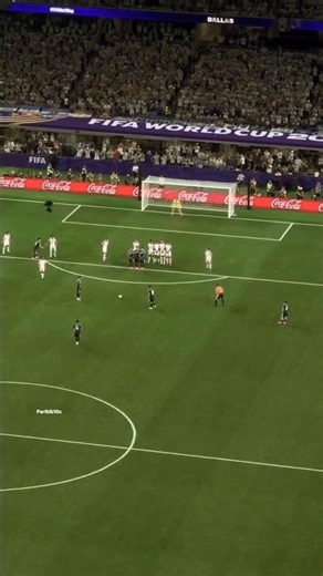 Messi's World Cup magic starts with this free-kick technique!🐐👑🇦🇷 #messi #worldcup #argentina