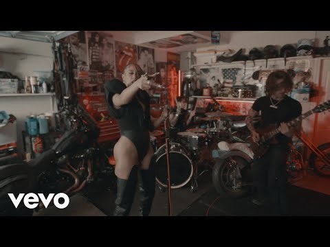 BIA - WE ON GO (RAGE MIX) Garage Video