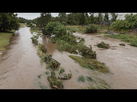 Cyclone threat looms in northern Queensland