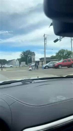 📍BRYAN, TX: A brawl broke out Tuesday afternoon at E 29th Street and E. Villa Maria Rd.