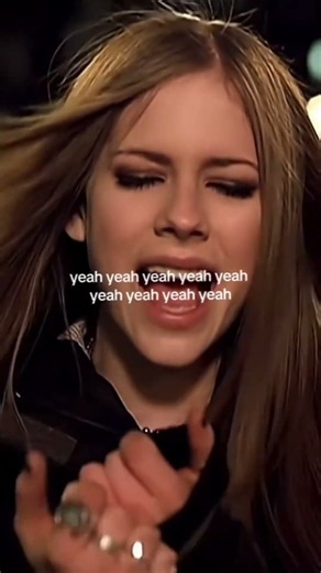 Avril Lavigne – “I’m With You” 🎧 If You Had This on Your 2000s Playlist, You’ll Feel This 🖤