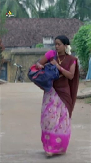 ఆ అమ్మాయి అనాధ.. ఆమెకి ఉండడానికి ఇల్లు కావాలి🥺#MangatayaruTiffinCenter | #mumaithkhan | #shorts