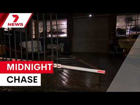 Midnight police chase ends in Sydney crash | 7NEWS