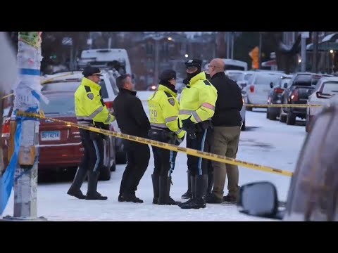 2 pedestrians struck, 1 fatally, in Queens hit-and-run crash