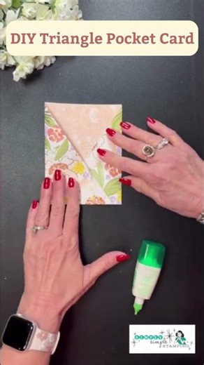 This Triangle Card Is Also a Gift Card Holder?!