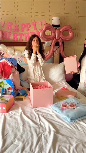 SURPRISE!!HAPPY BIRTHDAY BELLA🥹💘 💘✨ #shorts #katseye @katseyeworld