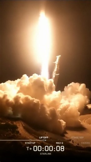 Spectacular Launch of Falcon 9 Rocket Carrying Starlink Satellites