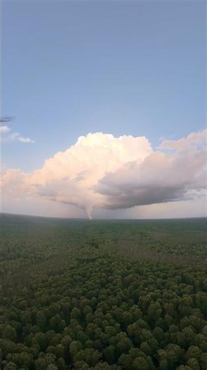 Super RARE tornado sighting in Mattoon, WI