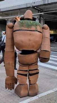 横断歩道をわたる ラピュタのロボット兵 2026.10.11 #ジブリ