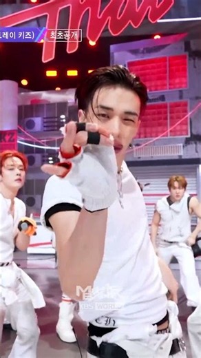 Stray Kids - This & That #ストレイキッズ #스트레이키즈 #This_and_That #Shorts #MusicBank | KBS WORLD TV