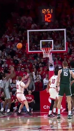 Highlight MACHINE 🤖 #coencarr #msu #basketball