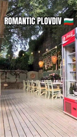 Bulgaria Luxury on a Budget: Plovdiv's Greenest Garden Restaurant! 🌿🏰