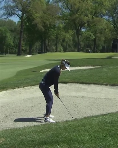 Michelle Wie West with a hard fought birdie out of the bunker to return to Tour in style 💪