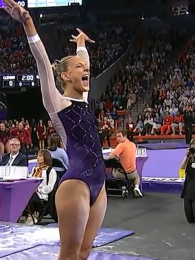 Ella Cesario's Stunning Performance on Beam at Clemson