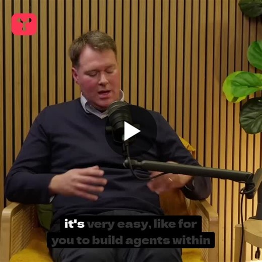 𝐖𝐡𝐚𝐭 𝐡𝐚𝐩𝐩𝐞𝐧𝐬 𝐰𝐡𝐞𝐧 𝐀𝐈 𝐬𝐭𝐨𝐩𝐬 𝐛𝐞𝐢𝐧𝐠 𝐚 𝐭𝐨𝐨𝐥 𝐚𝐧𝐝 𝐛𝐞𝐜𝐨𝐦𝐞𝐬 𝐩𝐚𝐫𝐭 𝐨𝐟 𝐲𝐨𝐮𝐫 𝐨𝐩𝐞𝐫𝐚𝐭𝐢𝐧𝐠 𝐦𝐨𝐝𝐞𝐥? In this weeks conversation, we re joined by Pip… | Project Flux