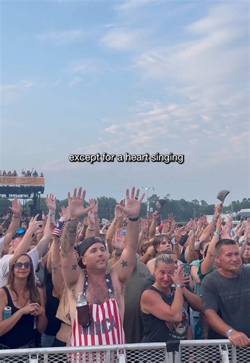 First country festival…felt right at home. A sweet reminder of what it will ALWAYS be about. 🙌🏼🙏🏼🤠