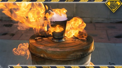 Observe the extreme thermal battle between liquid nitrogen and fire