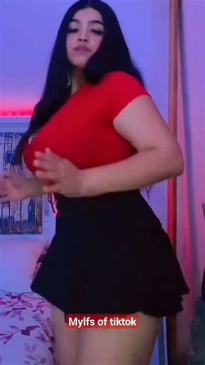 Tik Tok Women Big Boob Bounce Bank Challenge No Bra Huge Fun Goon Dance For You