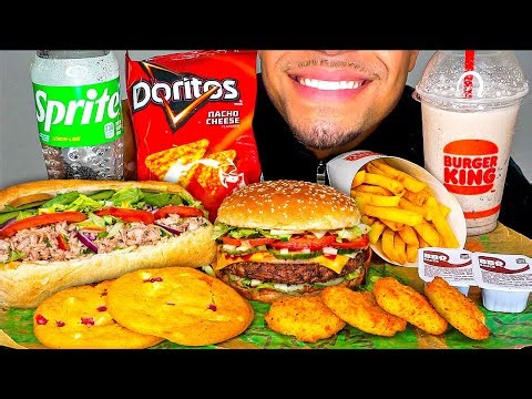 ASMR BURGER KING VS SUBWAY CHALLENGE WHOPPER CHEESEBURGER NUGGETS JERRY MUKBANG EATING SOUND COMMERC