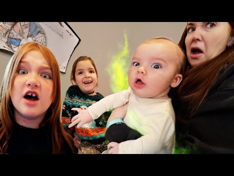 A for APPLE STORE with ADLEY!! Navey's First Phone! Enzo gets an iPad! Adleys the Boss play pretend