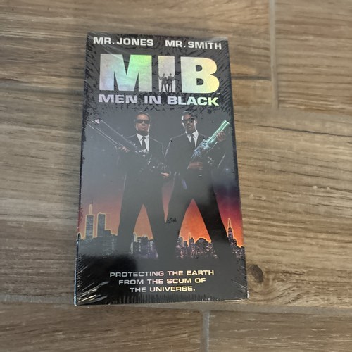 New Sealed Men In Black (VHS, 1997) Columbia Tristar Home Video Watermarks 43396826533| eBay