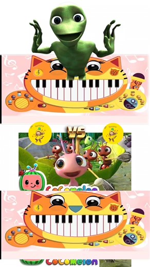 Dame Tu COSITA GREEN Alien DANCE V's Row Row Your Boat - But On Cat 😺 Piano #shorts