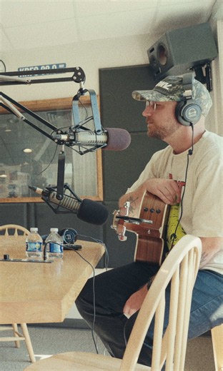 day seven — krfc. honestly one of my favorite things i’ve gotten to do. interview acoustic set, and everyone there was so kind. thank you, @krfcfm. full show at the link in bio. TONIGHT — greeley, co — @moxitheater 10/10 — denver, co — @goosetowntavern