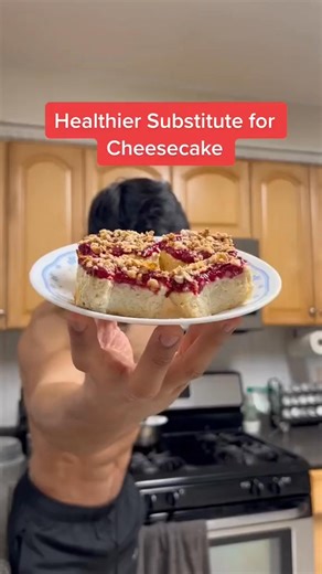 Jumbo Cheesecake Cups: A low calorie, high protein, healthier substitute for cheesecake that is SUPER easy to make and will satisfy that sweet tooth.👇🏼 - Cheesecake: • 1/2 cup (4 oz.) fat free cream cheese (or light cream cheese) • 1/3 cup fat free greek yogurt, plain • 1 whole egg • 1/2 tsp vanilla extract • Squeeze of lemon (I use half of a lemon) • 2-3 tbsp SF maple syrup (or any sweetener, I've also used swerve brown sugar) • 1/8 tsp salt • 1 & 1/2 scoops (35-50g) protein powder (I use van