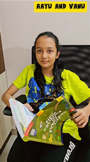Mini Vlog 652 - Aayu Ki NEW SESSION BOOKS 📚🤩 #aayuandvanu #shorts #youtubeshorts #trending #books