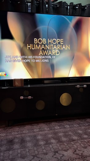 Michael J. Fox accepts 2026 Love Hope Humanitarian Award