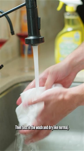 Who knew you could use Simple Green All-Purpose Cleaner to pre-treat laundry stains? 👀 ✨ 🧼 One cleaner, more ways to clean! 💚 Step-by-step instructions here: bit.ly/4b4Lr9B #SimpleGreen #Stains #StainRemoval | Simple Green