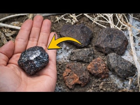 How to ID / Identify a Meteorite - black meteorite Stone 