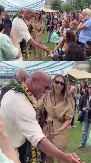 Singing and selfies to launch new 'Moana'