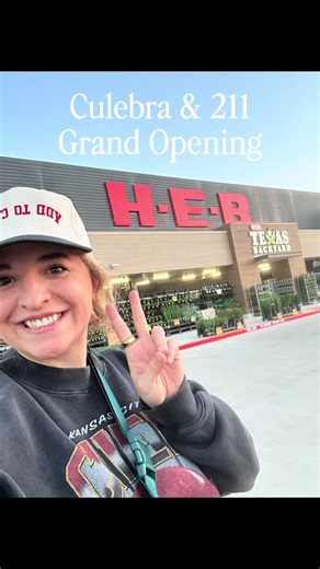 GRAND OPENING of 211 & Culebra!🛒🎉🆕 I didn’t get there early enough for the free H-E-B scarves but I did get to see this beautiful store and some great new finds! 🤩✨ Let me know what you think of the new store! #heb #hebtok #hebnew #hebfinds #hebgrocery @H-E-B