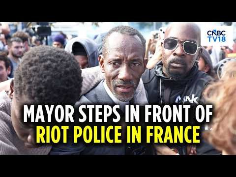 France Protest | Mayor of Saint-Denis Hit by Tear Gas Defends High School Protesters | N18G