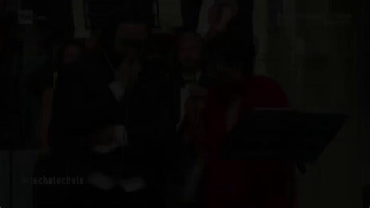 🌟 Luciano Pavarotti & Liza Minnelli – “New York, New York” Two icons, one legendary song. Pavarotti’s operatic power meets Minnelli’s Broadway charisma, creating a performance full of energy, glamour, and pure nostalgia. 🎤✨#NewYorkNewYork #Pavarotti #LizaMinnelli #ClassicPerformance